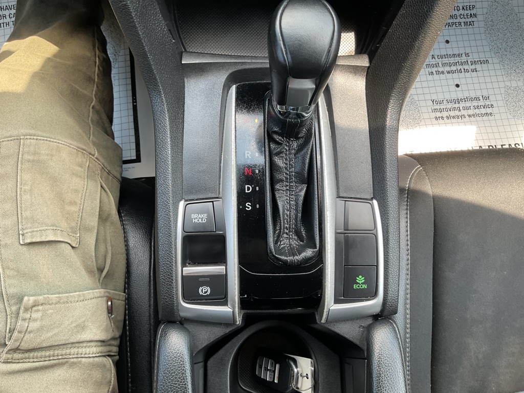 Photo 36 of this HONDA CIVIC