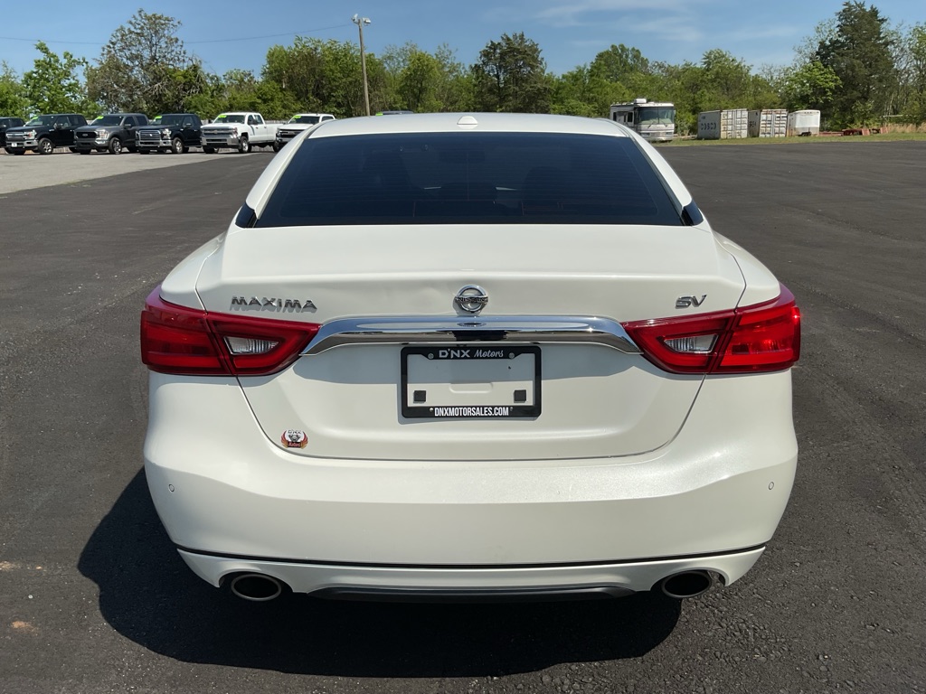 Photo 6 of this NISSAN MAXIMA