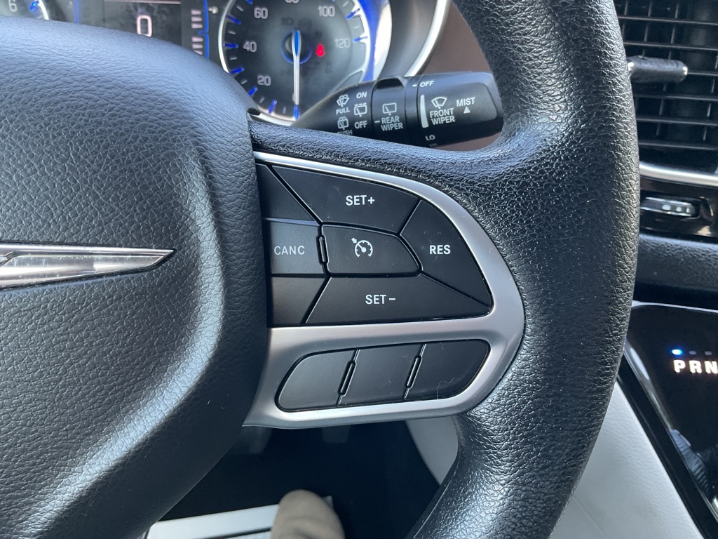 Photo 29 of this CHRYSLER VOYAGER