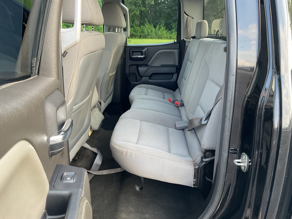 Photo 38 of this GMC SIERRA