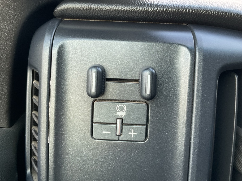 Photo 24 of this GMC SIERRA