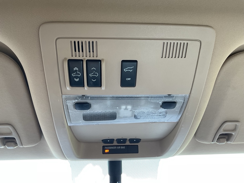 Photo 43 of this CHEVROLET SUBURBAN