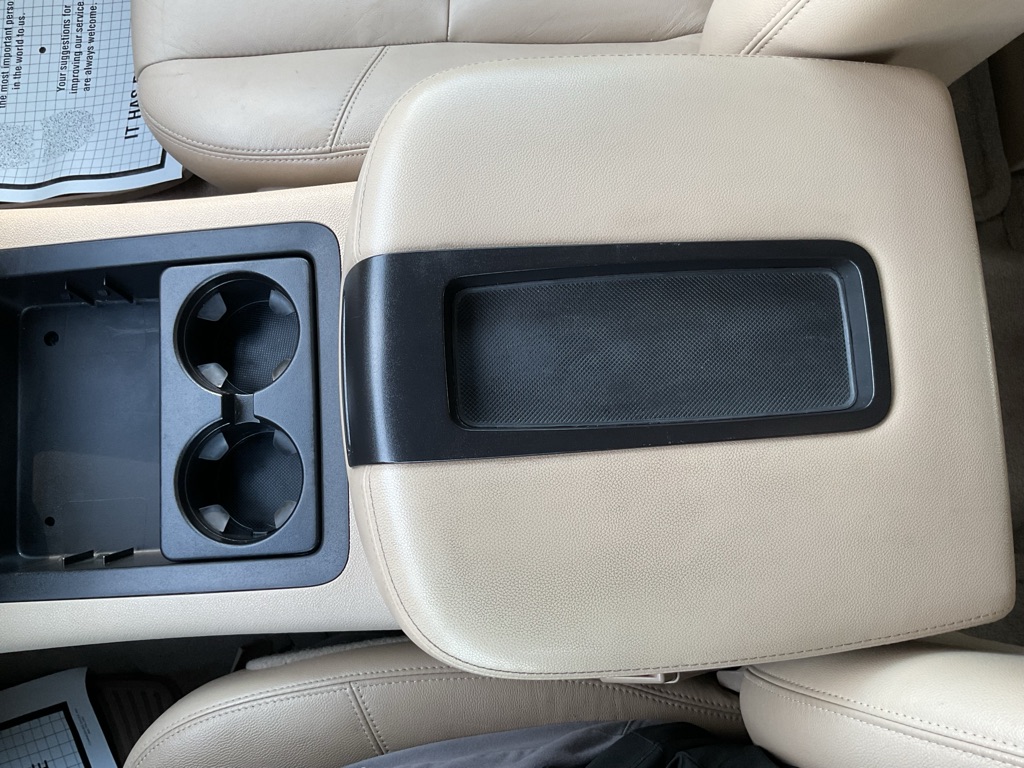 Photo 41 of this CHEVROLET SUBURBAN