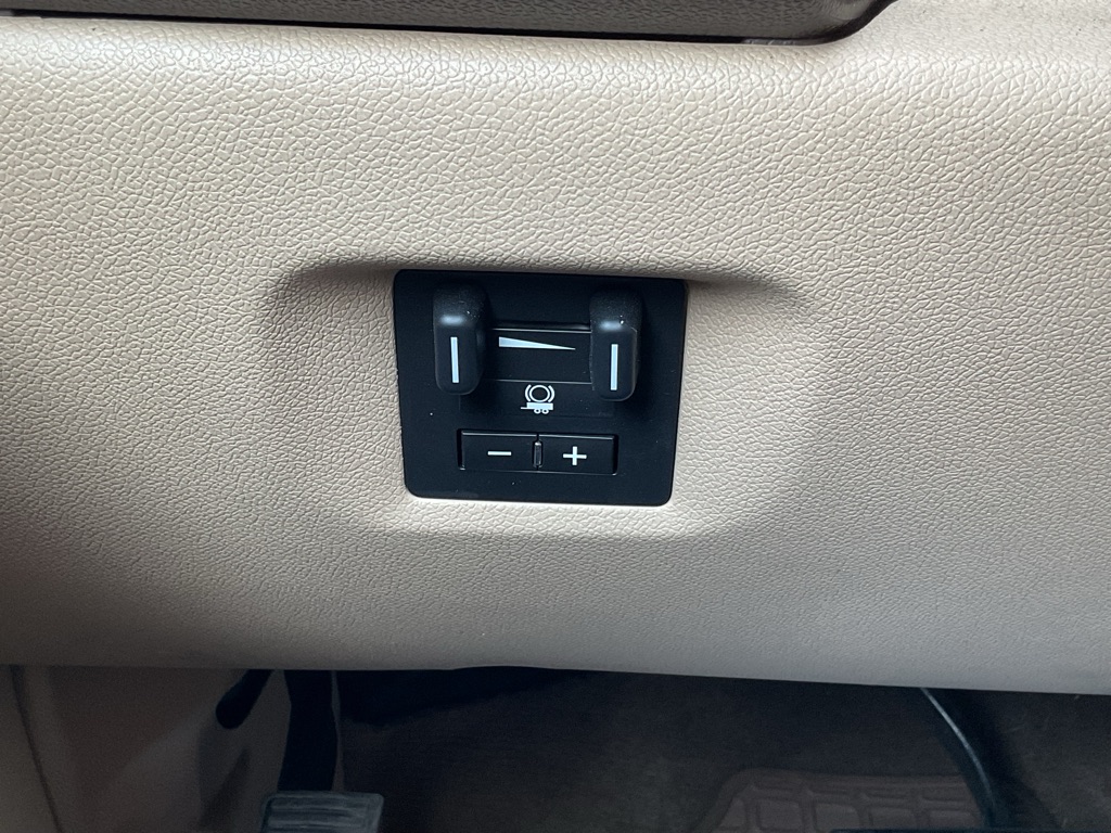 Photo 31 of this CHEVROLET SUBURBAN