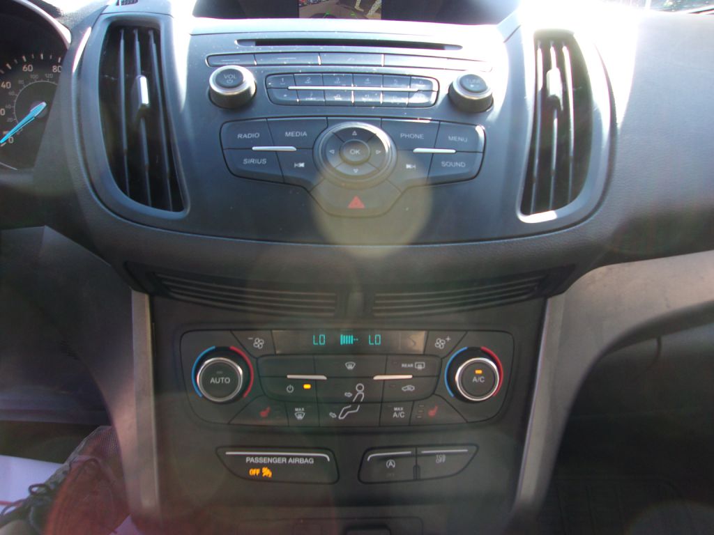 Photo 10 of this FORD ESCAPE