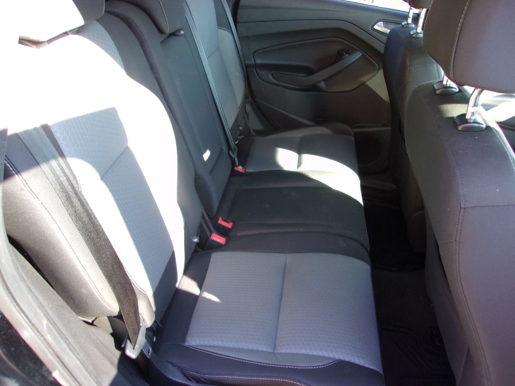 Photo 20 of this FORD ESCAPE