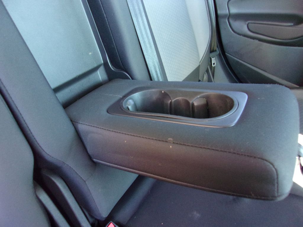 Photo 21 of this FORD ESCAPE