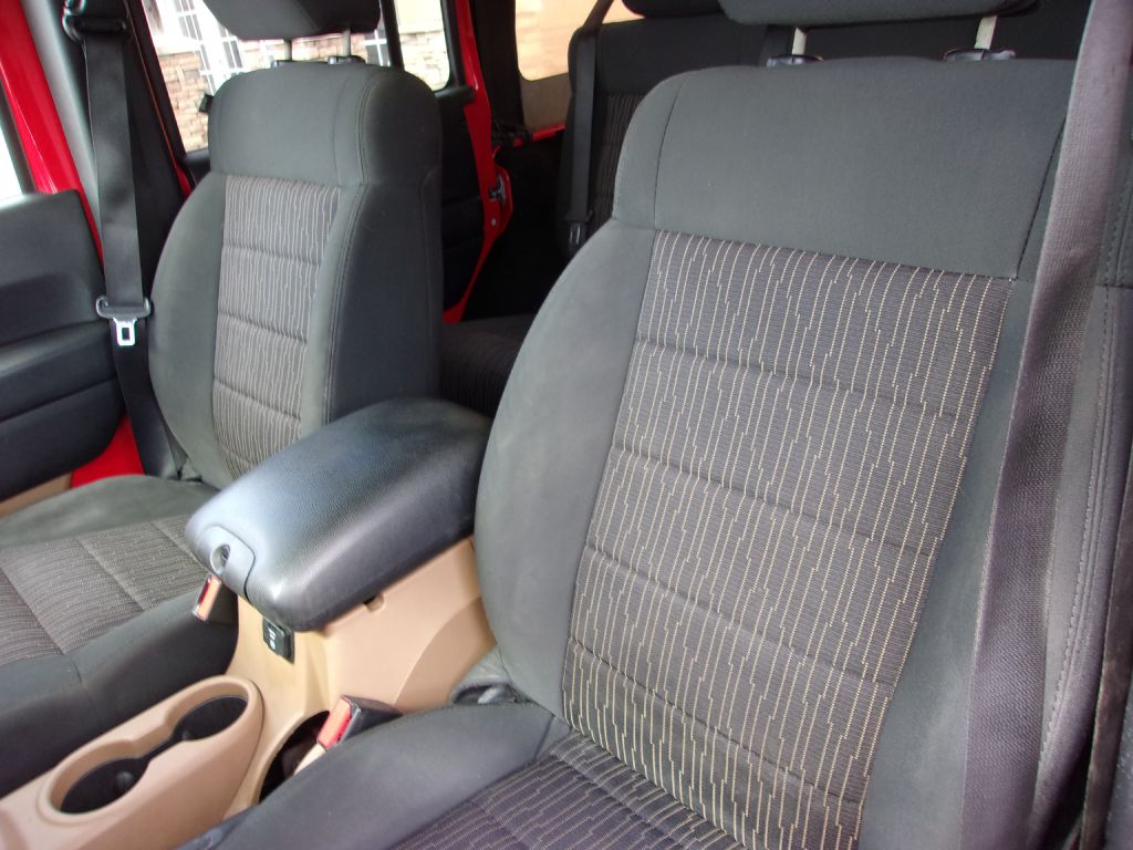 Photo 12 of this JEEP WRANGLER UNLIMI