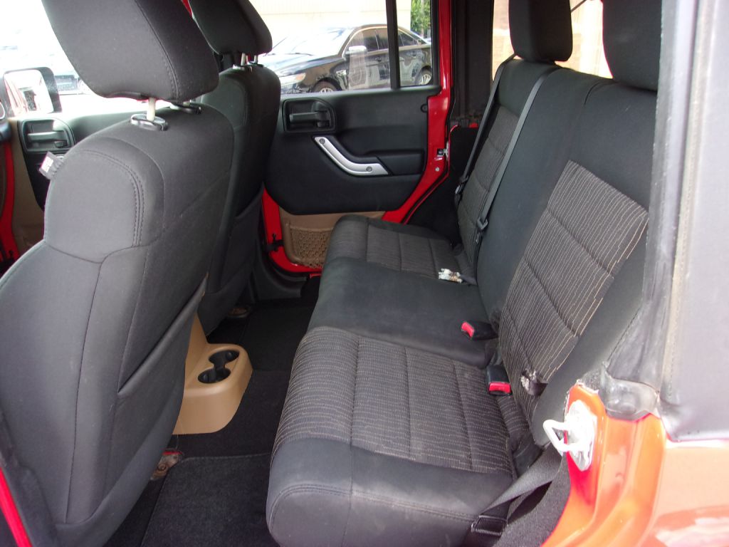 Photo 14 of this JEEP WRANGLER UNLIMI