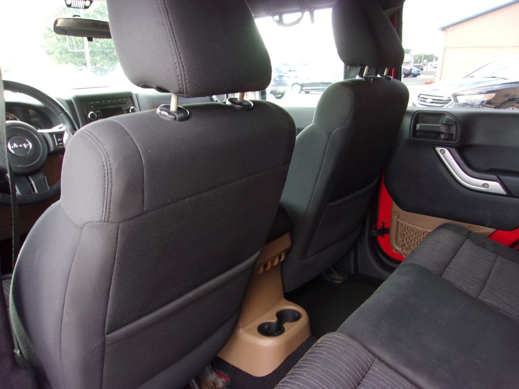 Photo 15 of this JEEP WRANGLER UNLIMI
