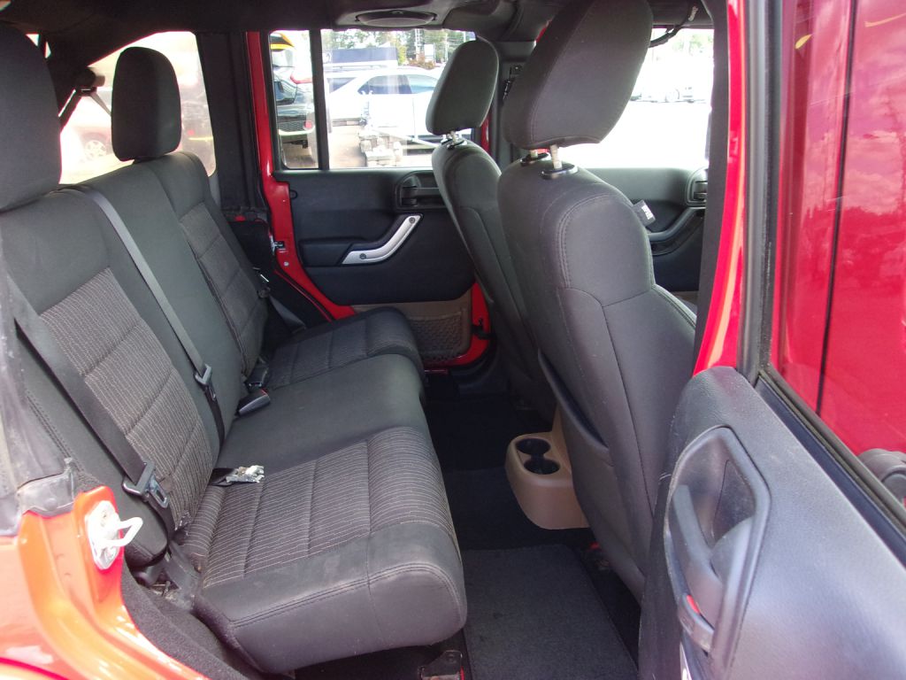 Photo 22 of this JEEP WRANGLER UNLIMI
