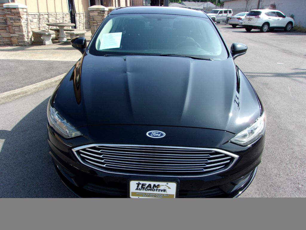 Photo 8 of this FORD FUSION