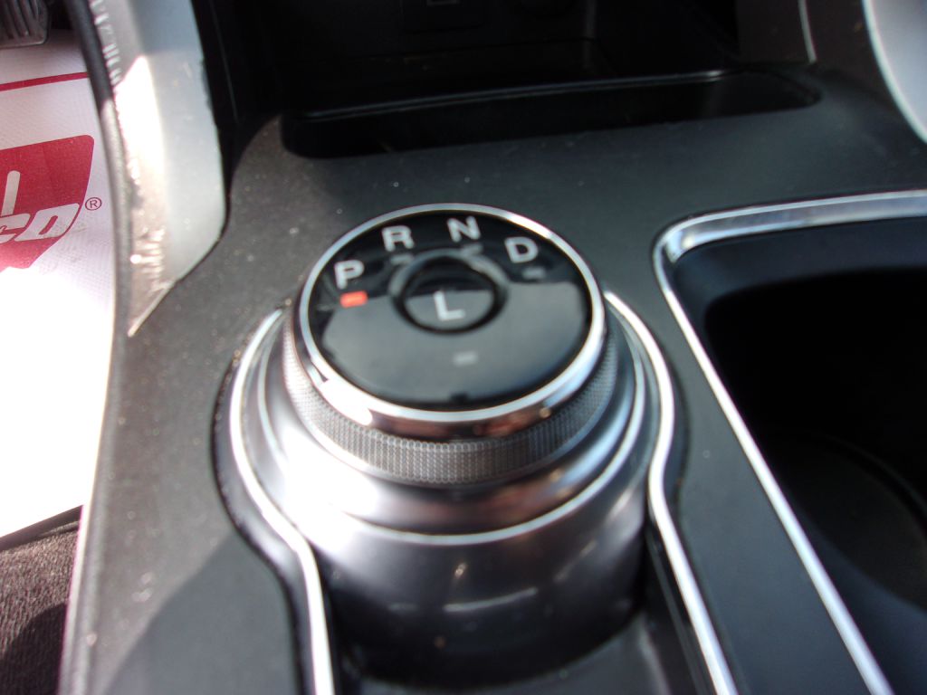 Photo 16 of this FORD FUSION