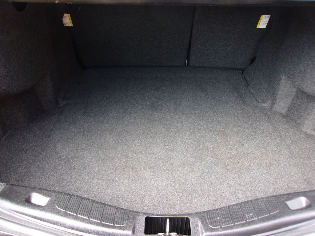 Photo 32 of this FORD FUSION