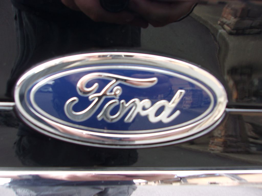 Photo 36 of this FORD FUSION
