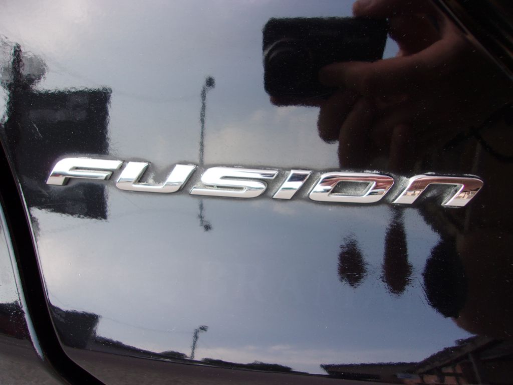 Photo 37 of this FORD FUSION