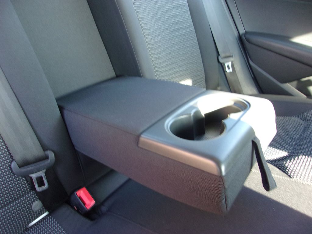 Photo 29 of this VOLKSWAGEN PASSAT