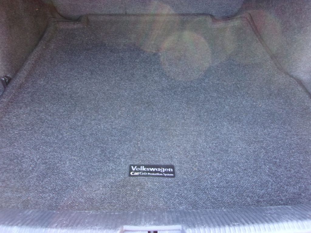 Photo 31 of this VOLKSWAGEN PASSAT