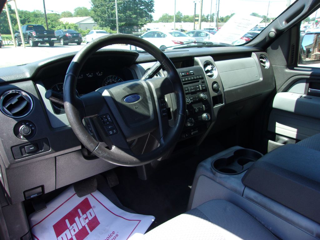 Photo 11 of this FORD F150