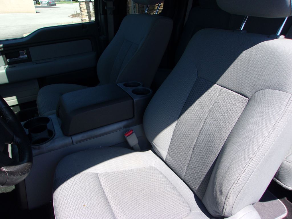 Photo 12 of this FORD F150