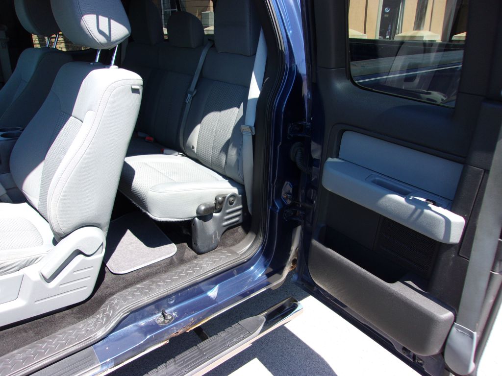 Photo 13 of this FORD F150
