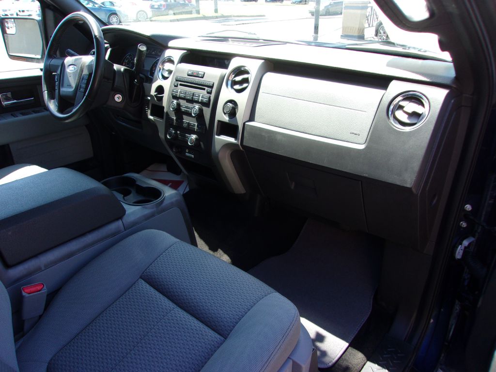 Photo 18 of this FORD F150