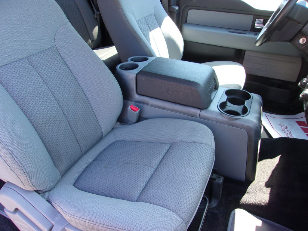 Photo 19 of this FORD F150