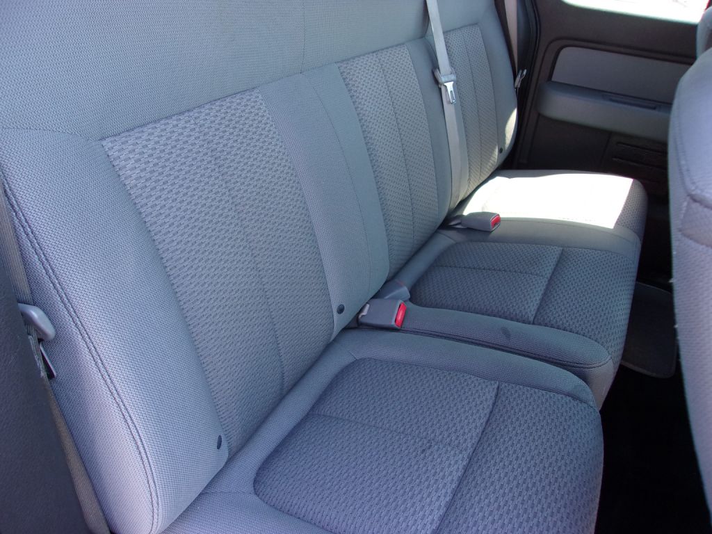 Photo 21 of this FORD F150