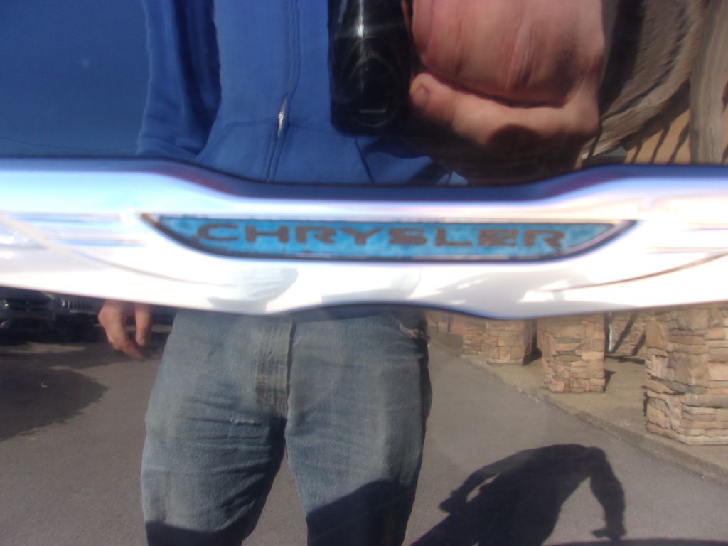 Photo 32 of this CHRYSLER 300