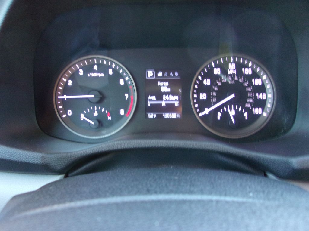 Photo 18 of this HYUNDAI TUCSON