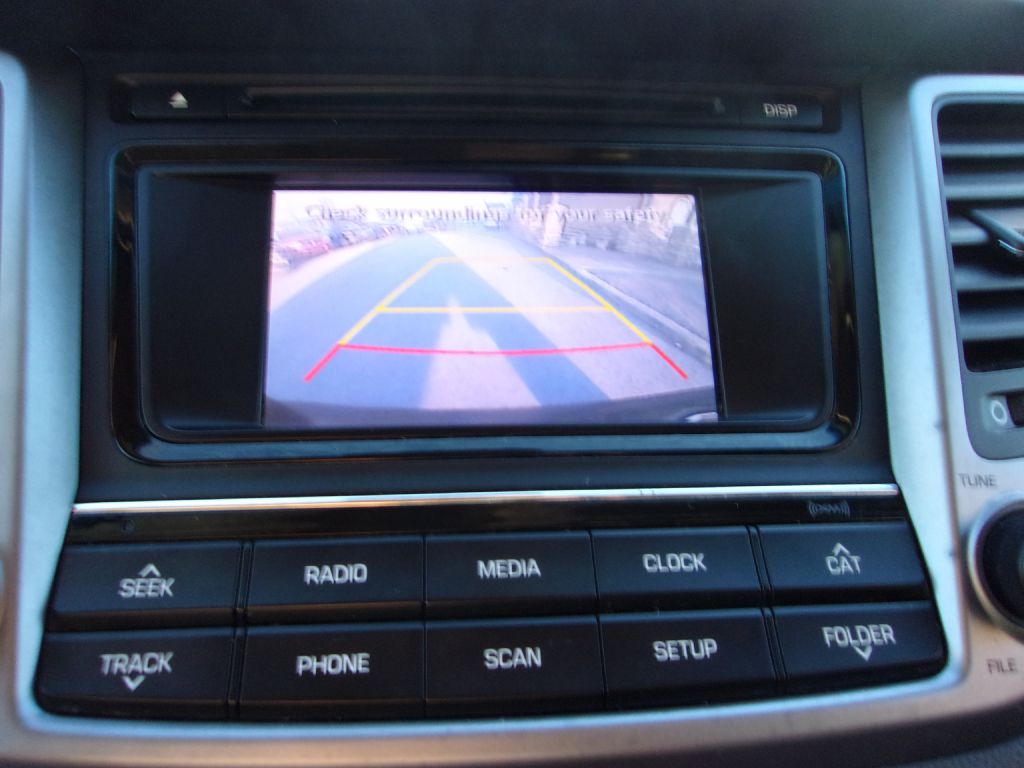 Photo 20 of this HYUNDAI TUCSON