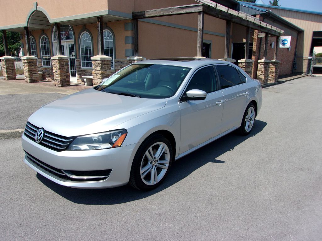 2014 VOLKSWAGEN PASSAT