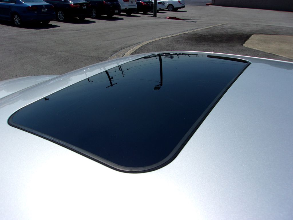 Photo 33 of this VOLKSWAGEN PASSAT