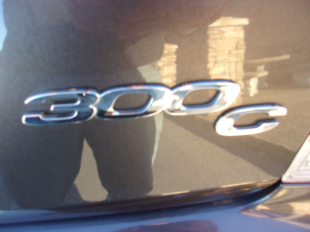 Photo 47 of this CHRYSLER 300C