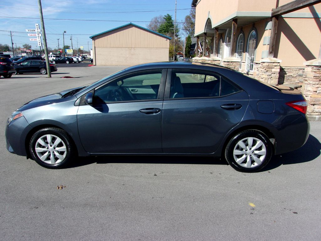 Photo 2 of this TOYOTA COROLLA
