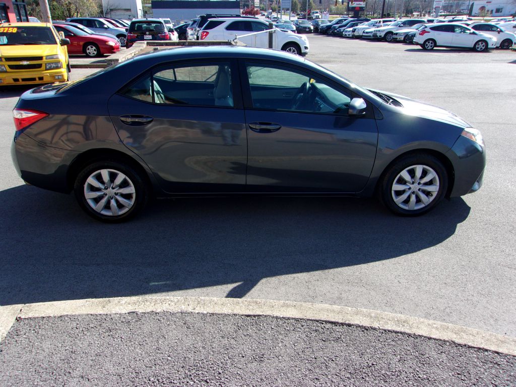 Photo 6 of this TOYOTA COROLLA