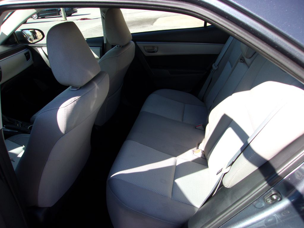 Photo 16 of this TOYOTA COROLLA