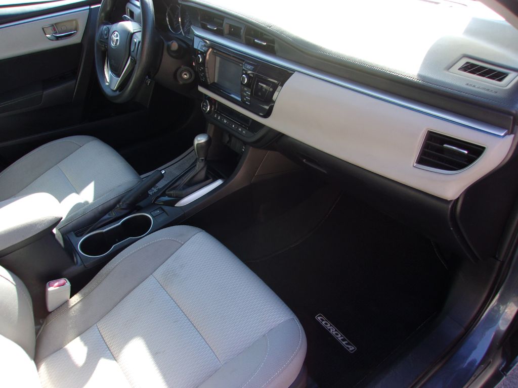 Photo 22 of this TOYOTA COROLLA