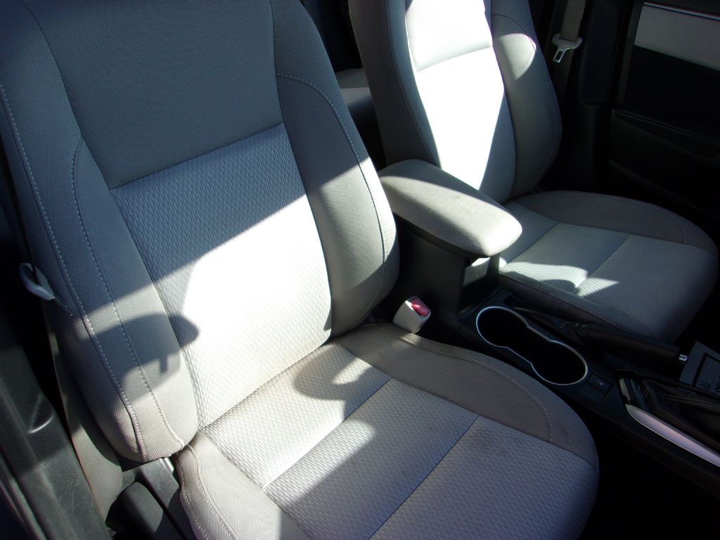 Photo 23 of this TOYOTA COROLLA