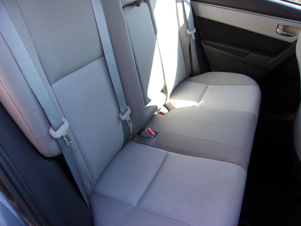 Photo 27 of this TOYOTA COROLLA