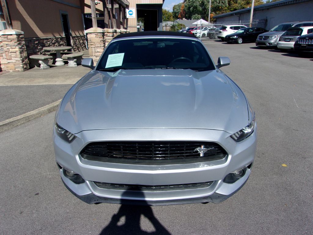 Photo 8 of this FORD MUSTANG
