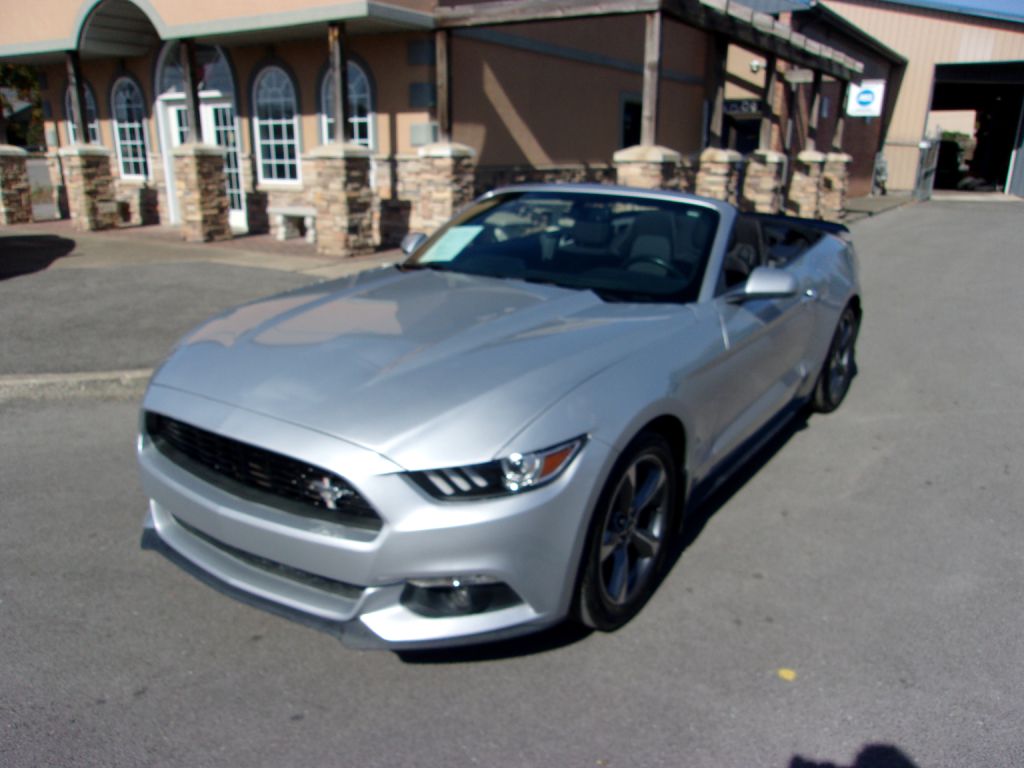 Photo 9 of this FORD MUSTANG