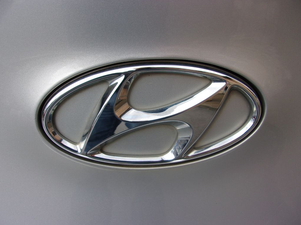 Photo 30 of this HYUNDAI ELANTRA GT