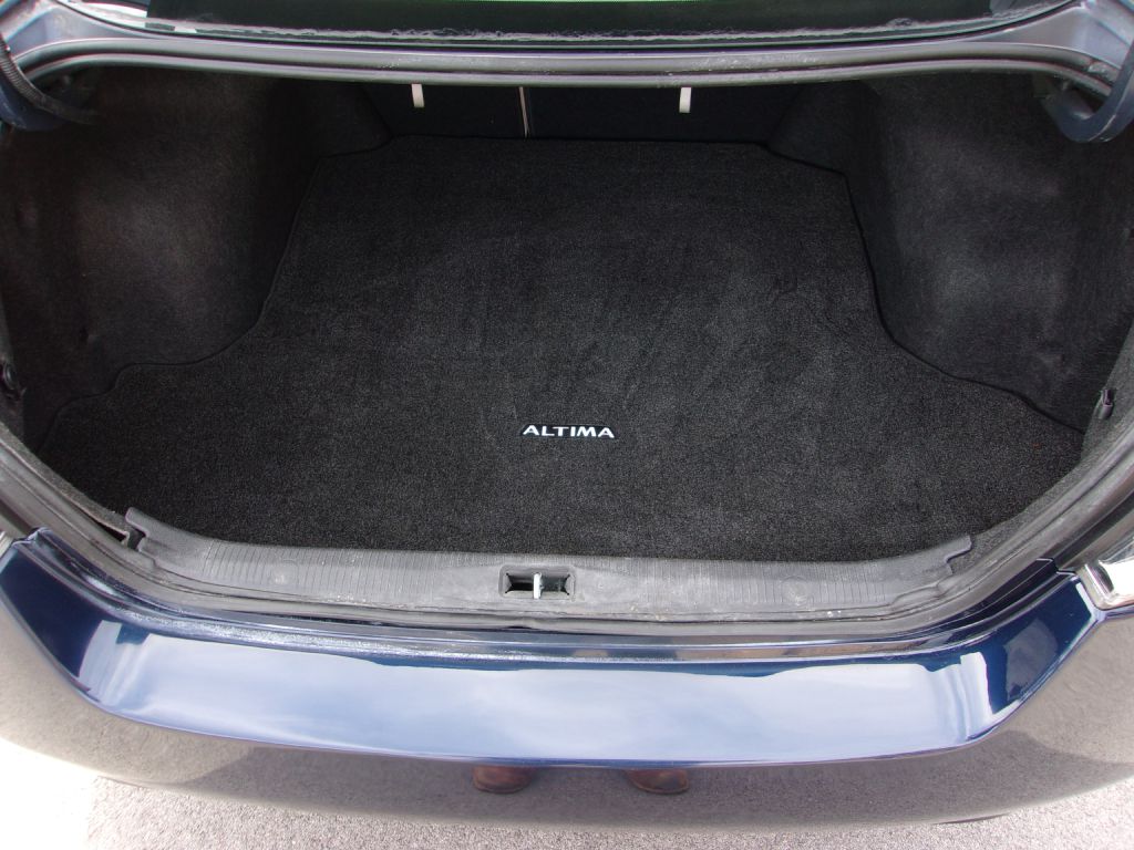 Photo 12 of this NISSAN ALTIMA