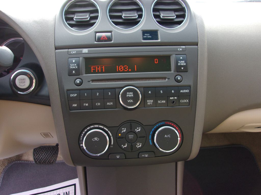 Photo 17 of this NISSAN ALTIMA