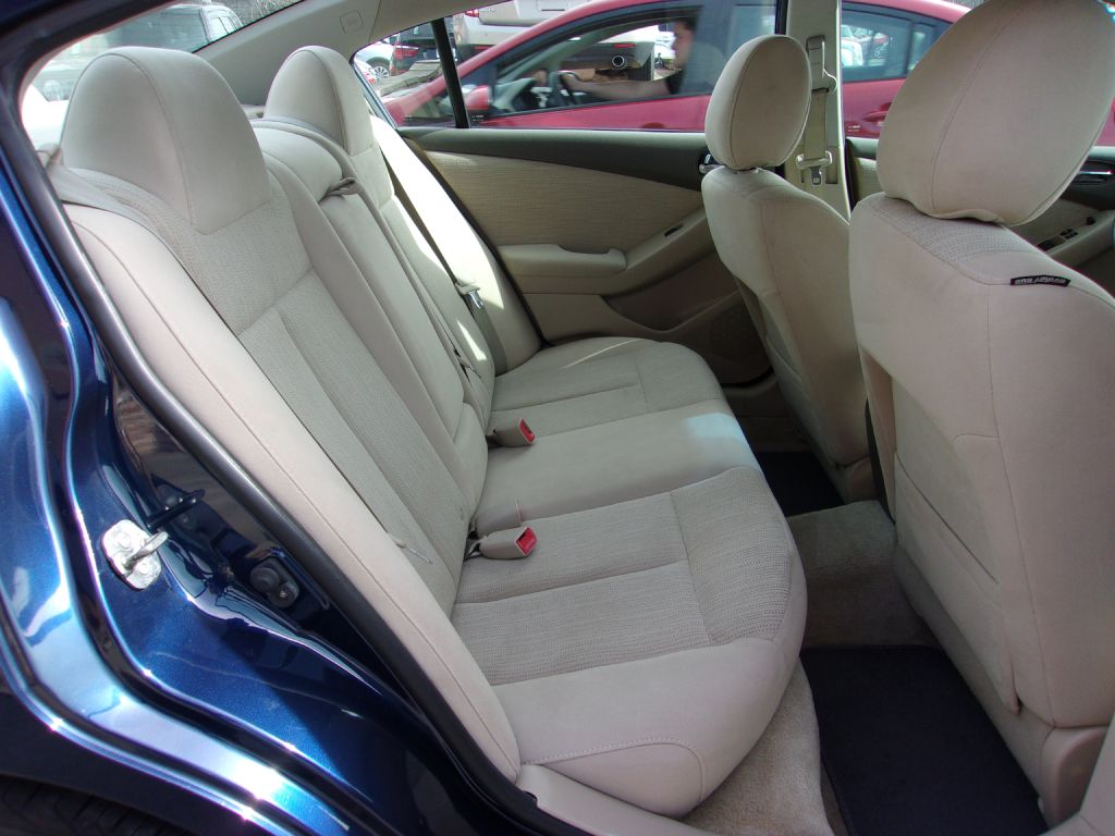 Photo 27 of this NISSAN ALTIMA