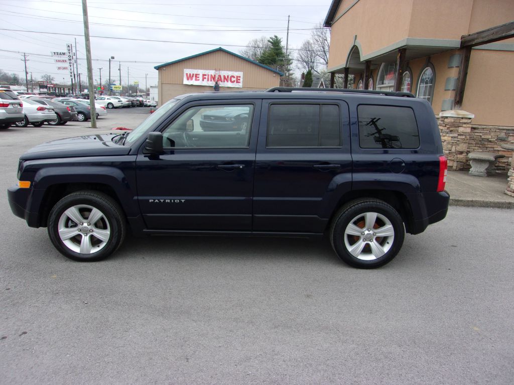 Photo 2 of this JEEP PATRIOT