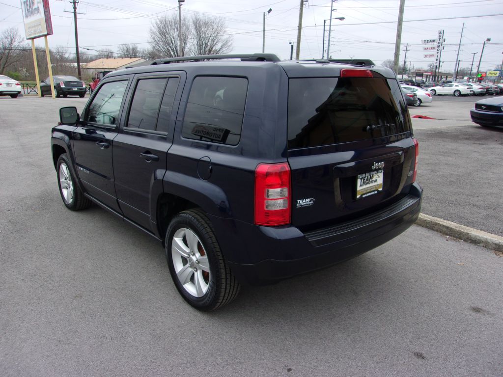 Photo 3 of this JEEP PATRIOT