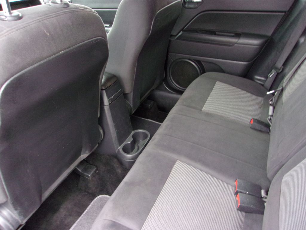 Photo 18 of this JEEP PATRIOT