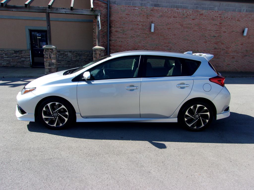 Photo 2 of this TOYOTA COROLLA IM